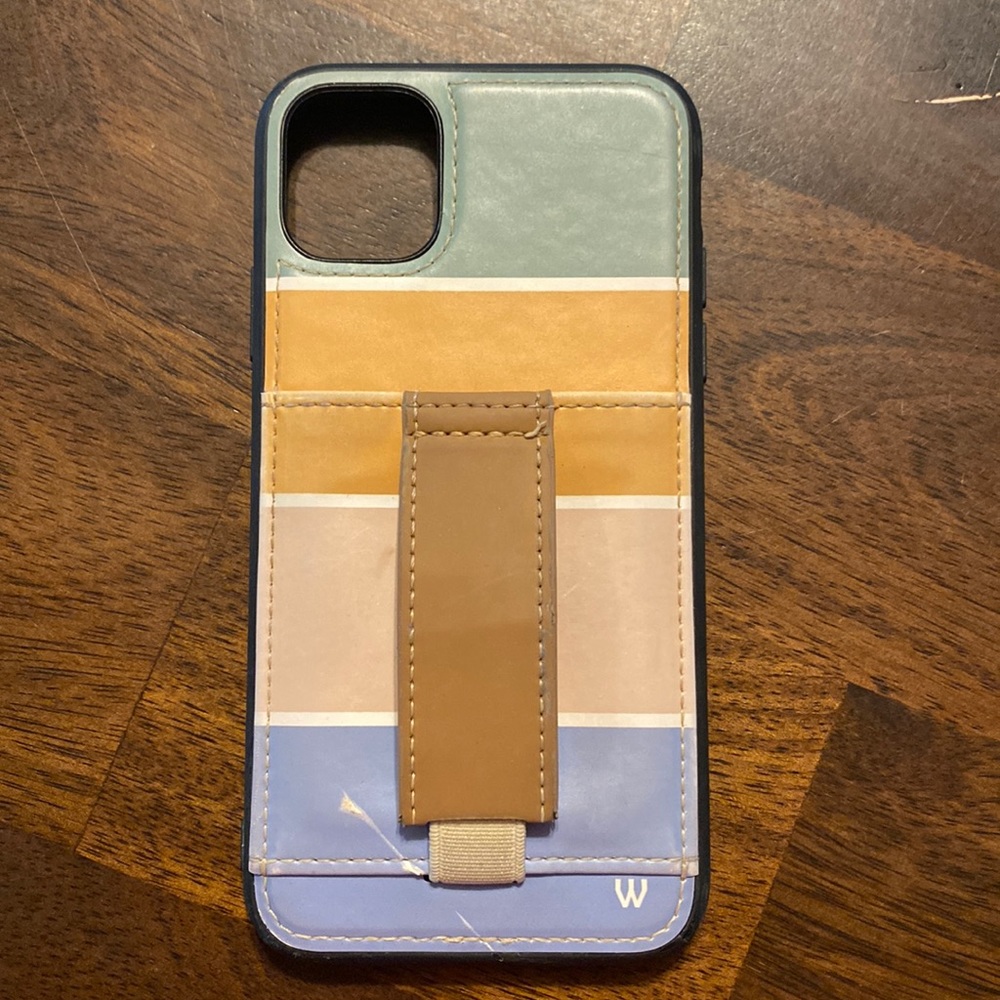 Walli case iPhone 11